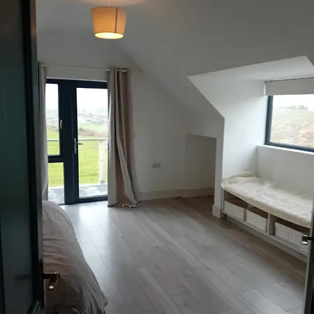 The Hideaway Tragumna A Hidden Gem In The Hills Apartment Drishanebeg